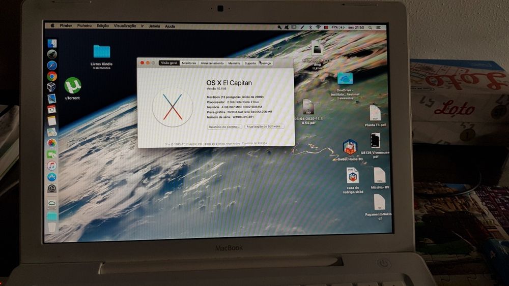 Immaculate White MacBook64752417767169122