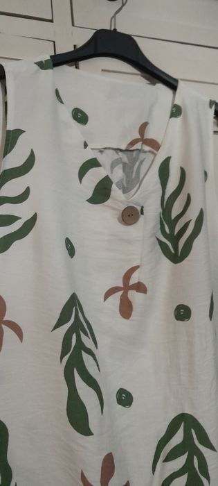 Vestido branco com algas comprido