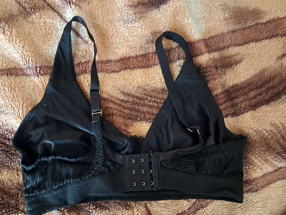 Biustonosz czarny Triumph