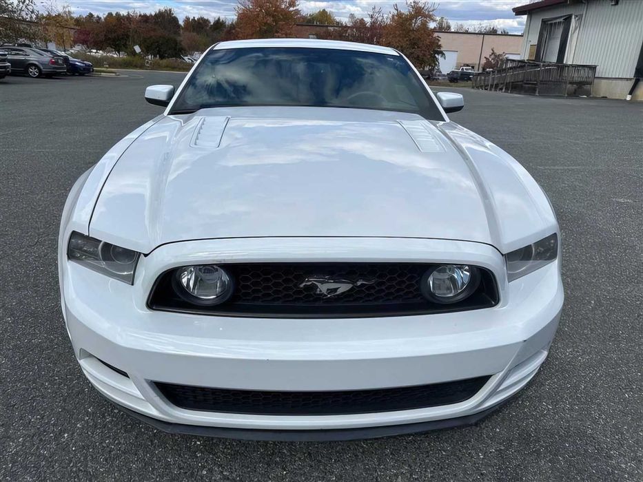 Ford Mustang GT      2014
