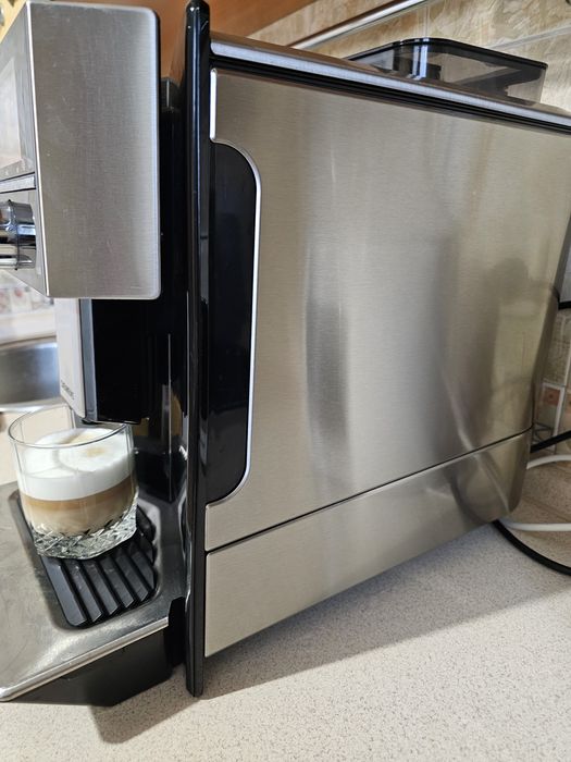 Кофемашина  Siemens EQ.9 s500