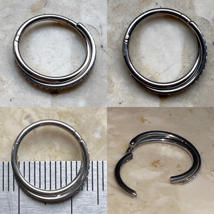 Unisex kolczyk 12 mm piercing 16 G zakręcone kółko segment Tytan