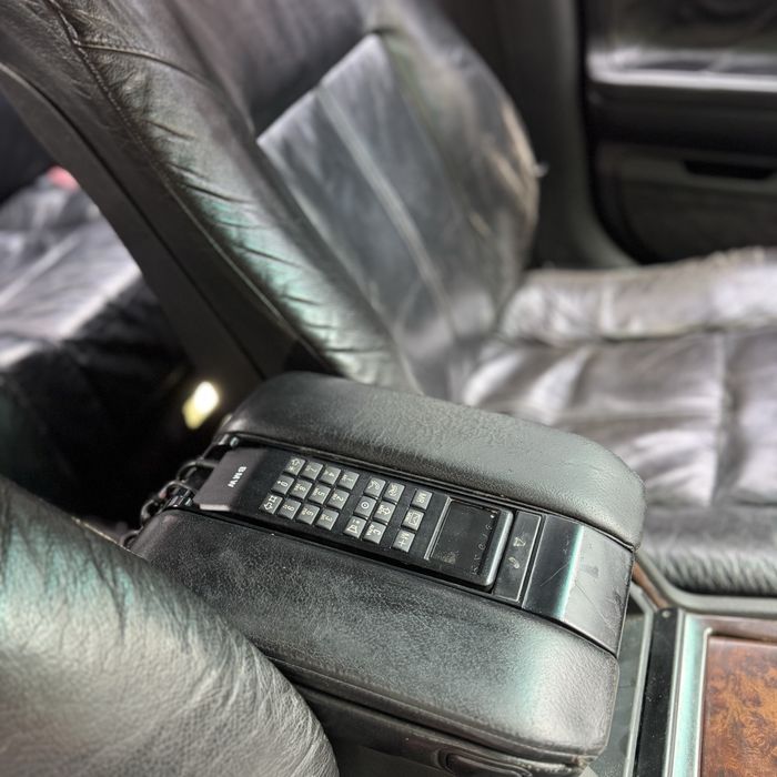 BMW e38 1994 3.0 m60