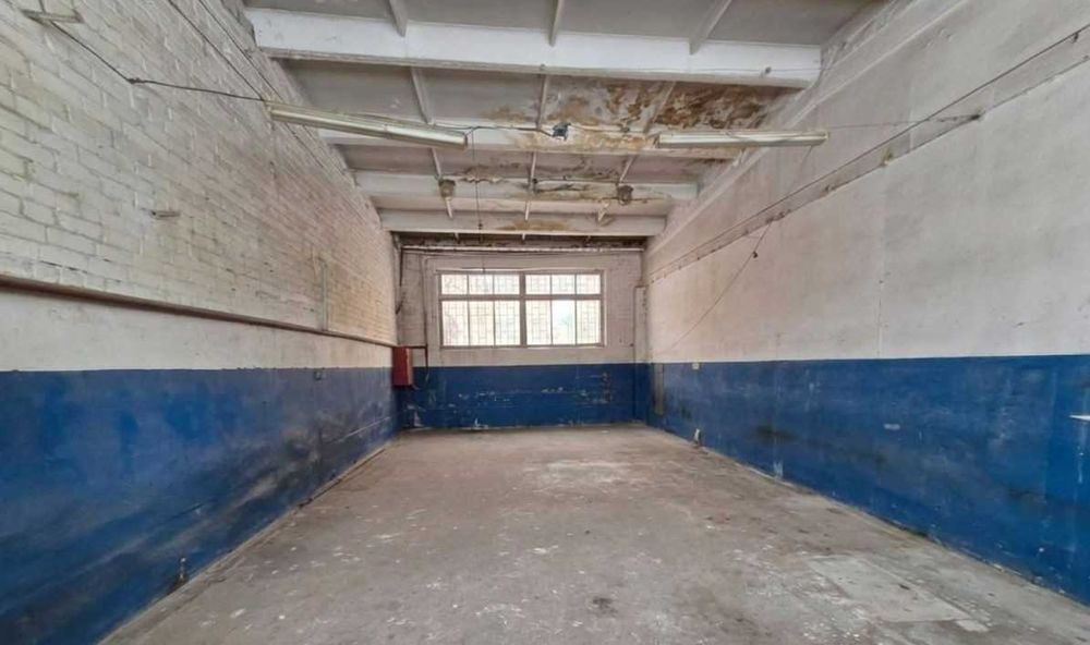 Оренда складу 289,9 м², вул. Фанерна, 57 000грн