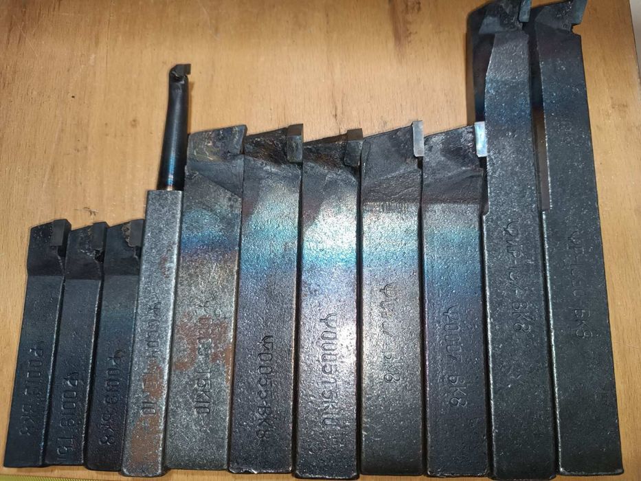 Різці токарні ВК 8, Т 5 К 10 поточний, відрізаний, прохідний . Резцы т