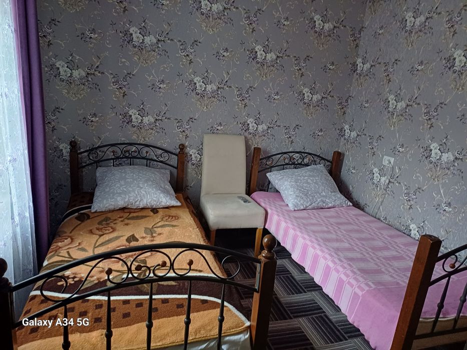 Здам  2 кімнатний будинок в центрі м.Миргород(є варіанти)