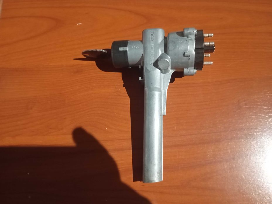 Vendo Peças Originais Mercedes-Benz W114 / W115 (1968-1976)