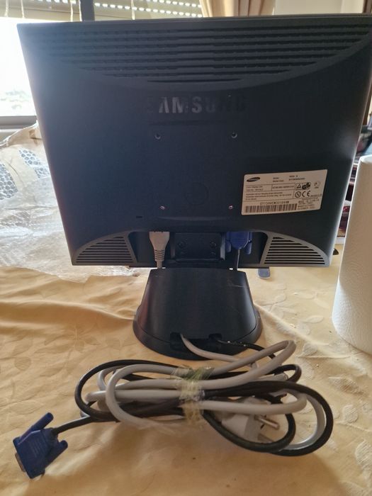 Monitor Samsung SyncMaster 152V 15 polegadas