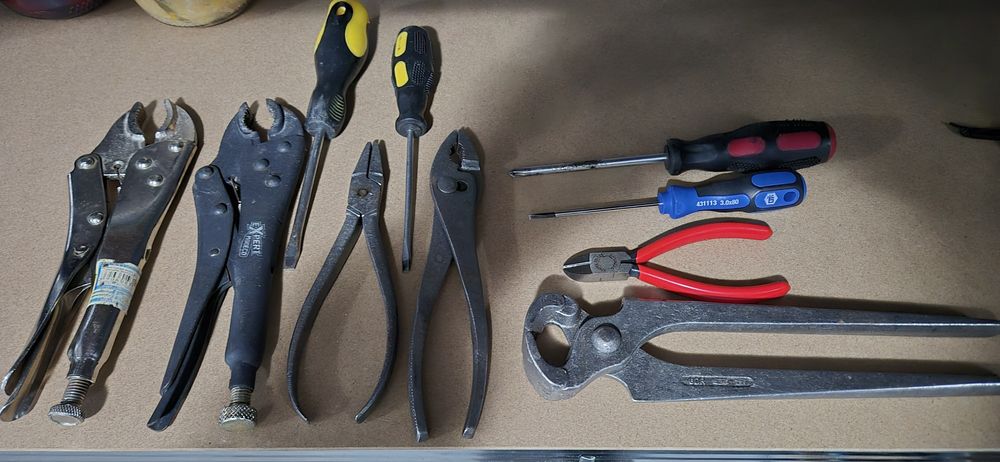 Narzędzia różne knipex