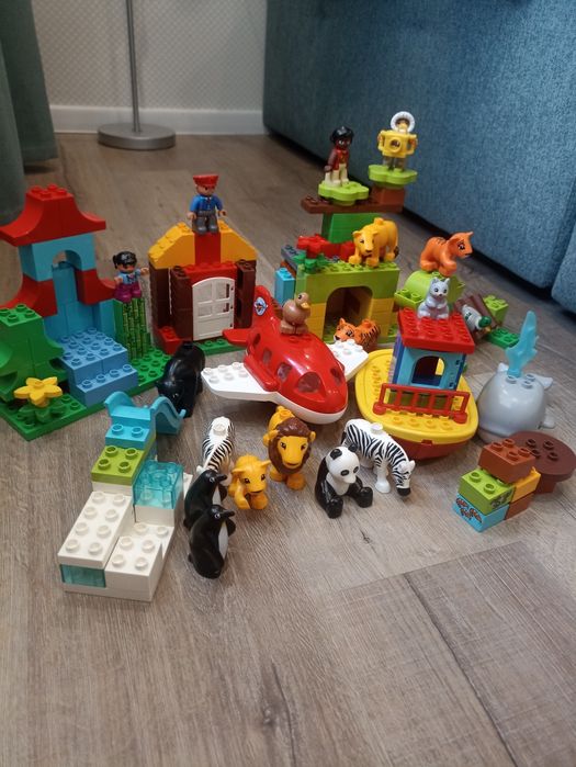 Lego duplo навколо світу