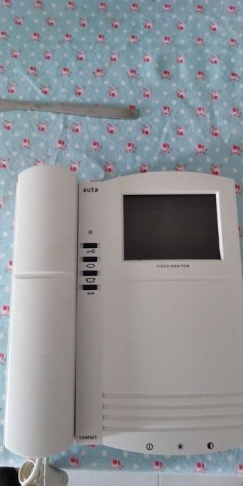 Auta Video monitor a cores ref 752105