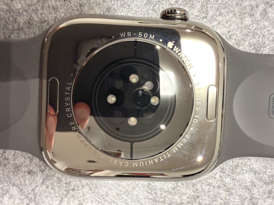 Apple Watch 10 GPS + Cellular 46 mm koperta z tytanu