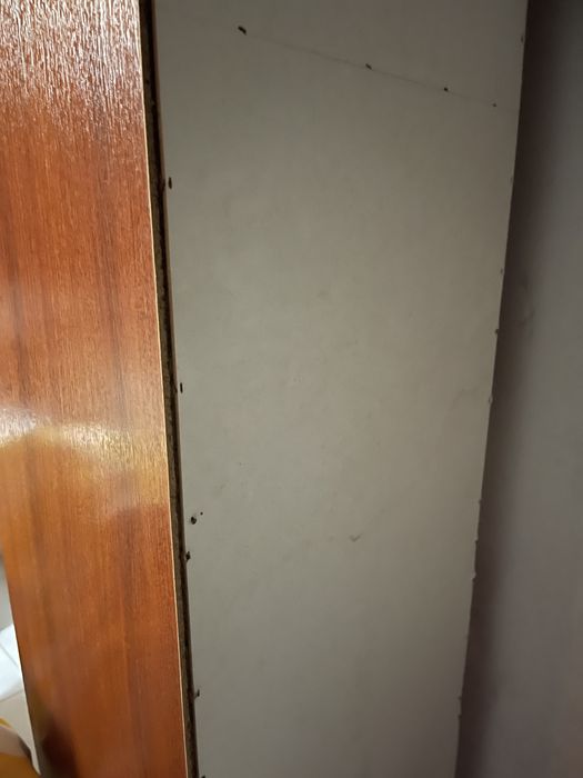 Móvel com 4 prateleiras