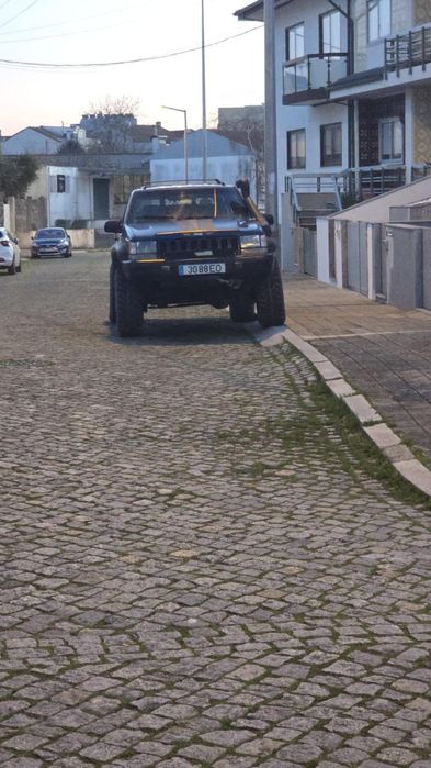 Jeep cherokee 5.2 V8