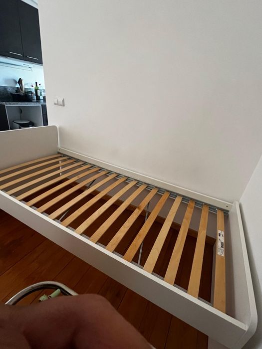 Cama solteiro IKEA
