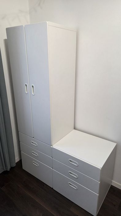 Zestaw mebli IKEA szafa i komoda SMASTAD / PLATSA biały zadbane