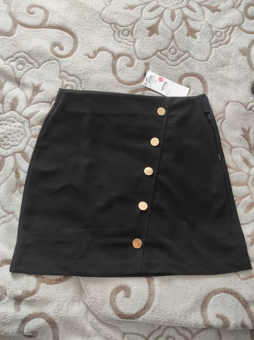 Спідниця нова Sinsay