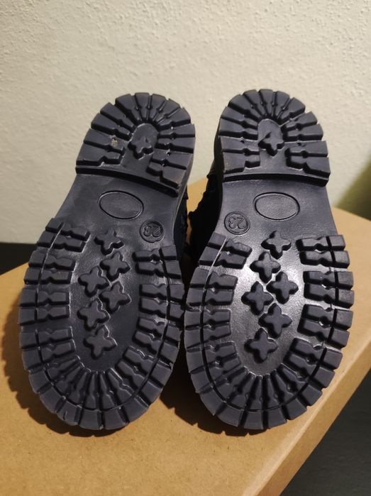 Botas em pele menino Tamanho 23