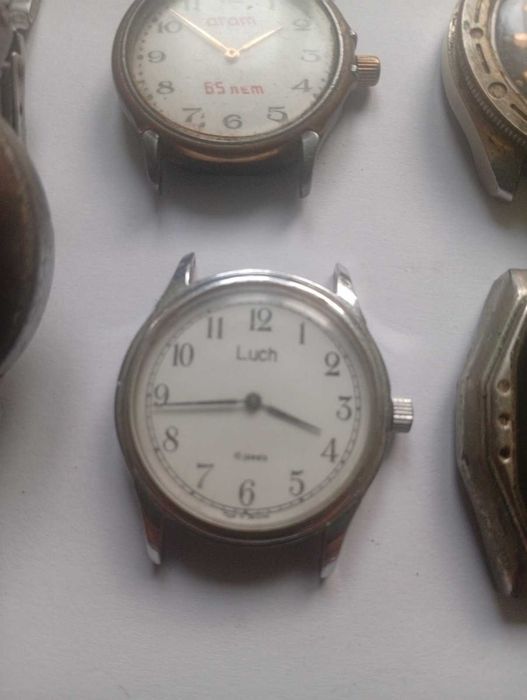Лот часів разних, 14 штук.