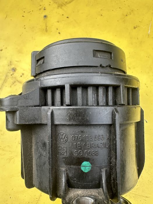 Сапун маслоотделитель 2.5 TDI Volkswagen Crafter 076103593A