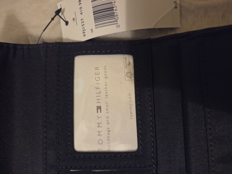 Tommy Hilfiger portfel nowy duży z metką