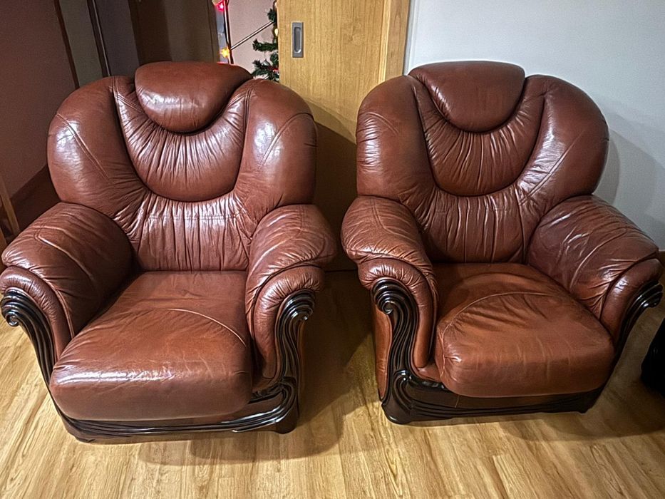 Vendo sofa-cama e uma mesa de centro
