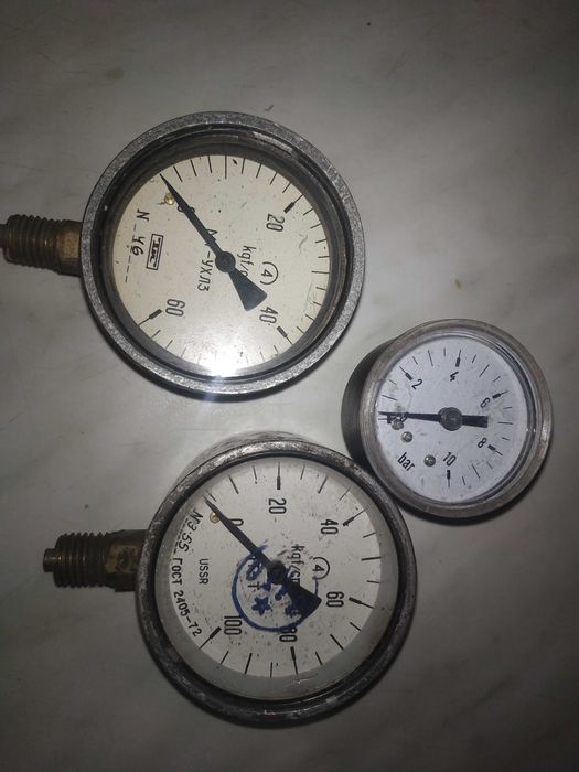 Манометри із шкалою 0-10 бар,  0-100 бар.