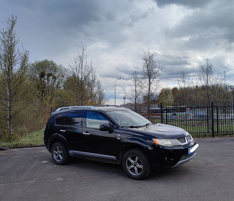 Mitsubishi Outlander II 2.0 DI-D 2008 140 KM
