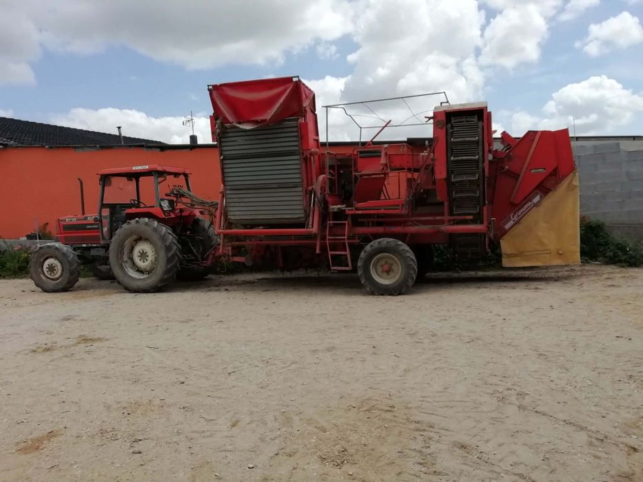 Máquina de arrancar batatas