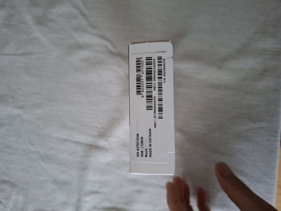 Telefon  SAMSUNG  Galaxy A17 nowy! Sprzedam 4GB