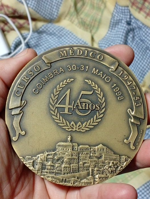 Medalha Grossa Metal Formatura Curso de Medico 45anos