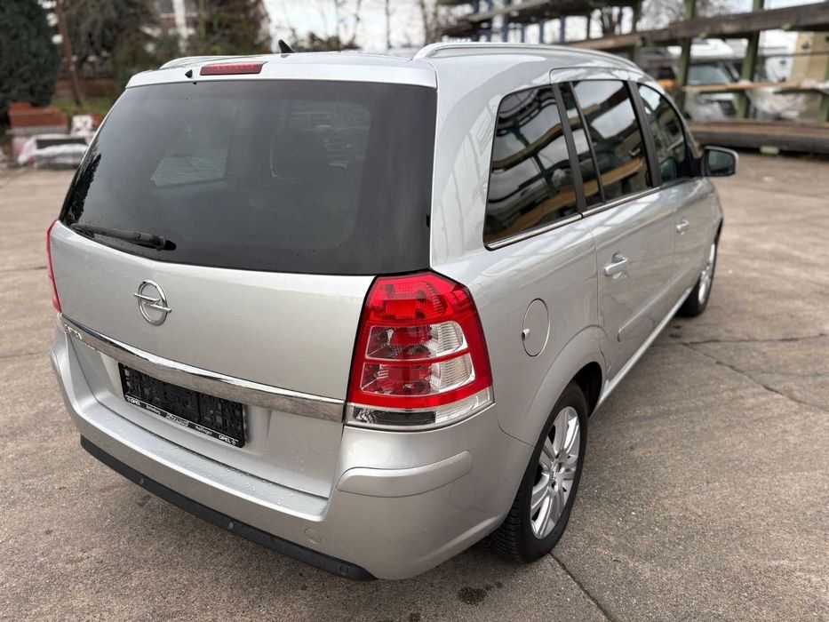 Бампер OPEL ZAFIRA B Розборка Зафіра Б