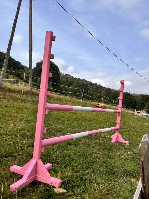 Stojaki do przeszkód