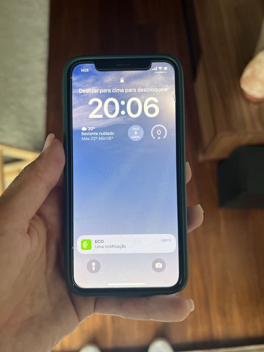 iPhone XS 64 GB with 2-year warranty64564064210433120