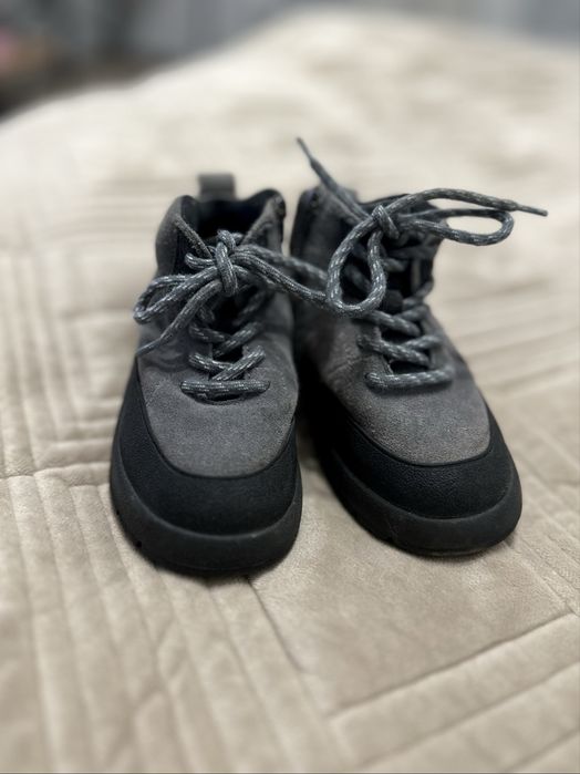 Zara, демвсезонні черевики, 26 розмір