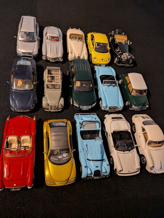 Lote 15 miniaturas 1/18