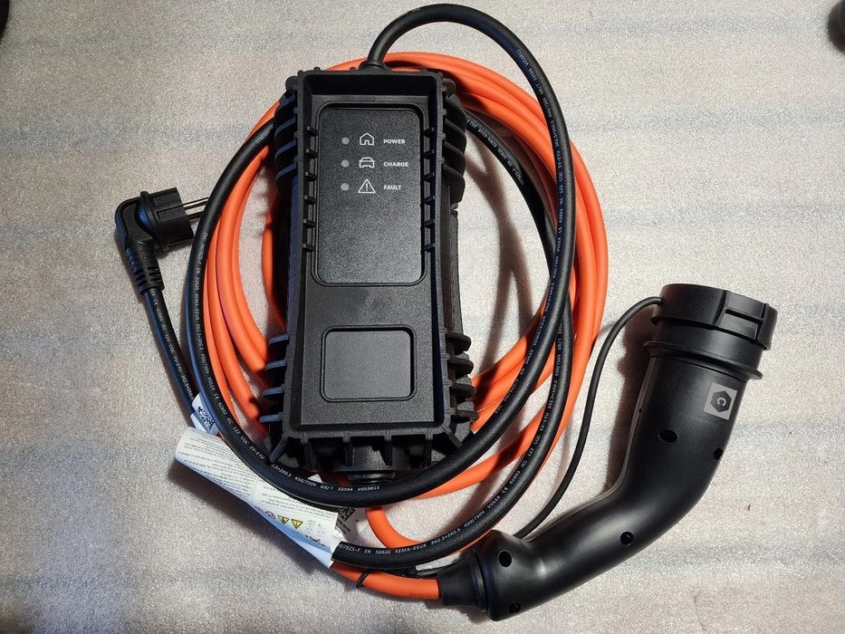 Оригинальный зарядний  пристрій кабель 6A  Peugeot Citroen Opel Fiat T