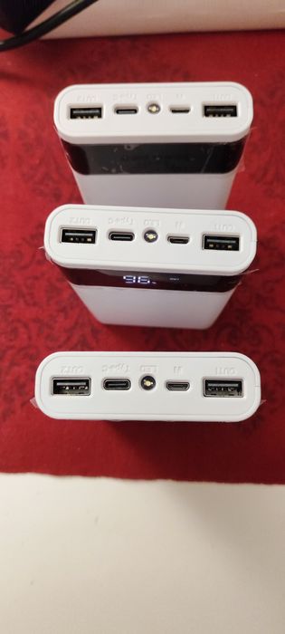 Power Bank с дисплеем на 12800mAh