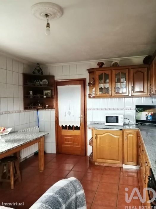 Prédio T4 em Loivos e Póvoa de Agrações de 550,00 m2