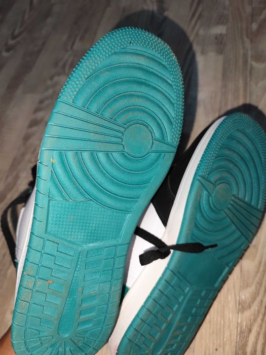 Кроссовки зимние