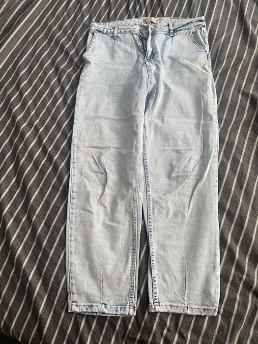 Віддам різний одяг за симвлісну ціну