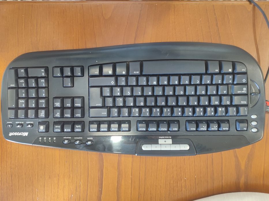 Conjunto Computador + Teclado + Rato