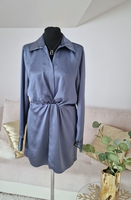 Sukienka satynowa "Zara".