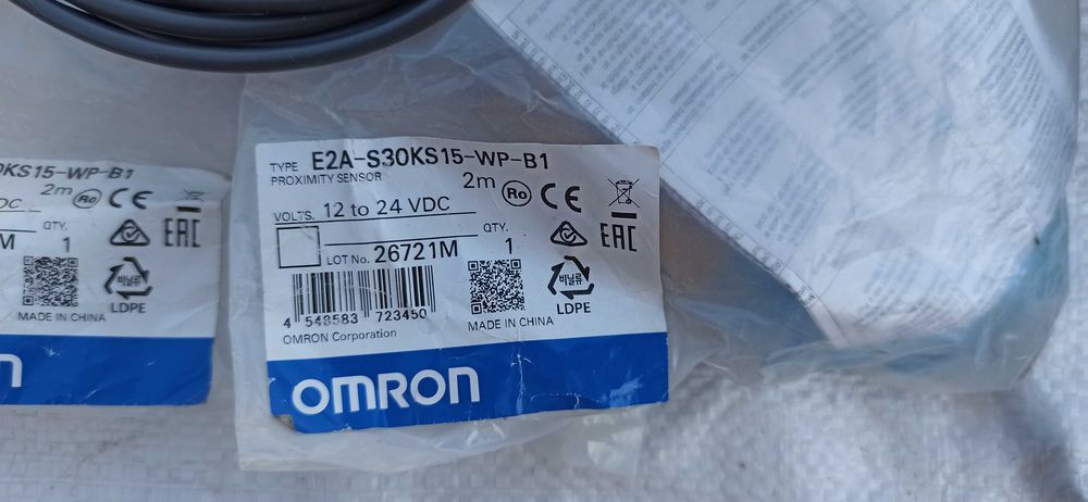 Індуктивний датчик Omron E2A-S30KS15-WP-B1 (M30, PNP NO)
