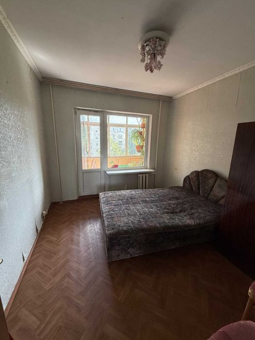3-кімнатна квартира на Таирова, вул Академіка Королева/Київський ринок