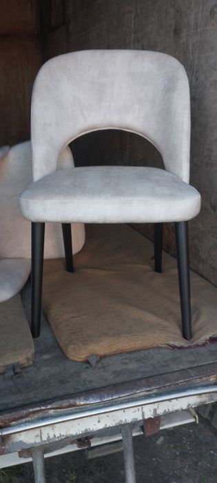 Krzesła tapicerowane 4 sztuki