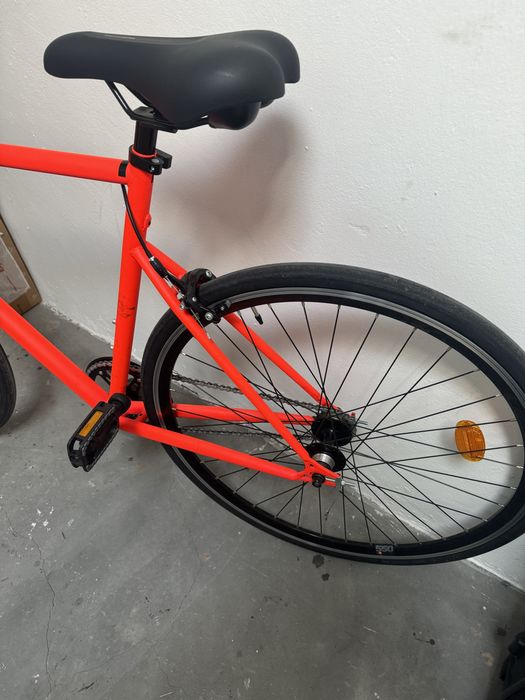 Bicicleta com acessorios