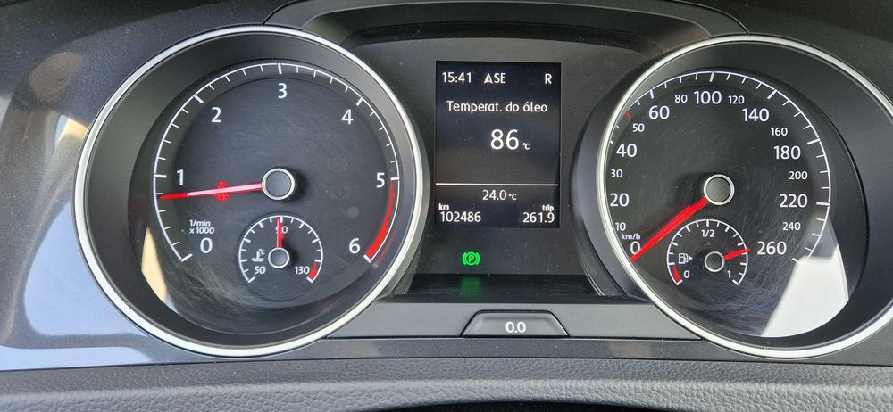 VW Golf 1.6 TDI Confortline DSG