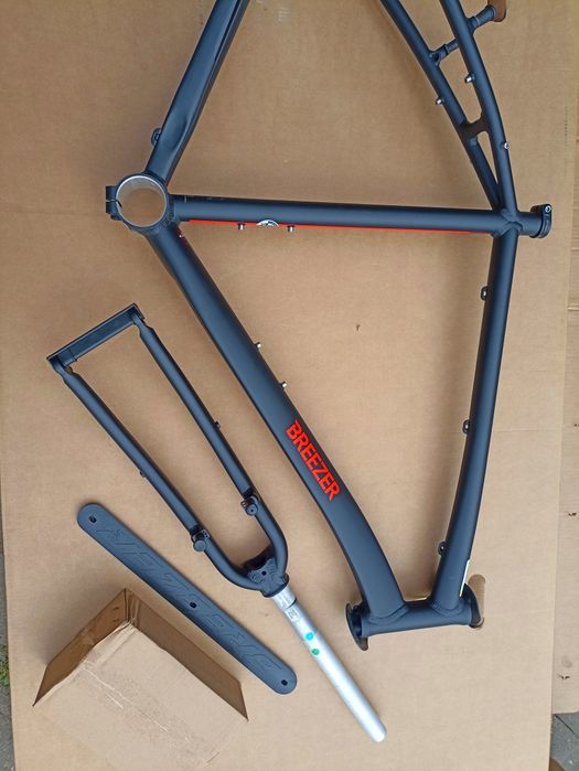 Nowa Rama Breezer BELTWAY 8 V Pasek Gates Nexus + widelec + stery