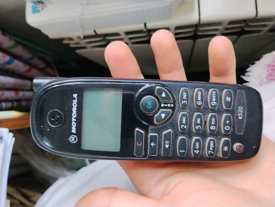 телефон Motorola c520